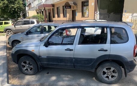 Chevrolet Niva I рестайлинг, 2009 год, 430 000 рублей, 2 фотография