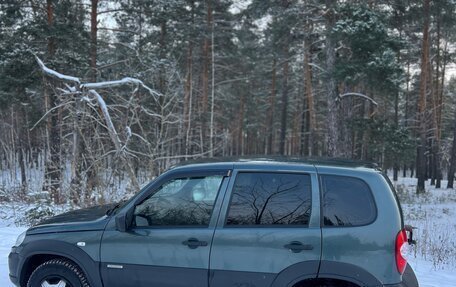 Chevrolet Niva I рестайлинг, 2018 год, 660 000 рублей, 5 фотография