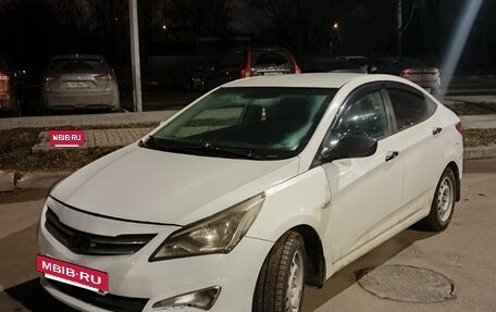 Hyundai Solaris II рестайлинг, 2015 год, 435 000 рублей, 2 фотография