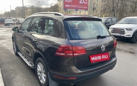 Volkswagen Touareg III, 2015 год, 2 599 000 рублей, 2 фотография