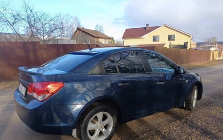 Chevrolet Cruze II, 2010 год, 740 000 рублей, 6 фотография