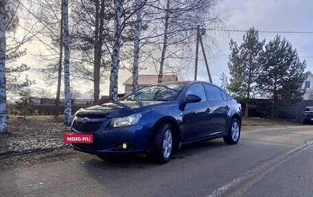 Chevrolet Cruze II, 2010 год, 740 000 рублей, 9 фотография