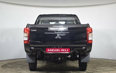 Mitsubishi L200 IV рестайлинг, 2023 год, 5 750 000 рублей, 5 фотография