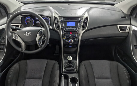 Hyundai i30 II рестайлинг, 2012 год, 758 000 рублей, 13 фотография