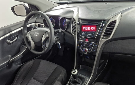 Hyundai i30 II рестайлинг, 2012 год, 758 000 рублей, 14 фотография