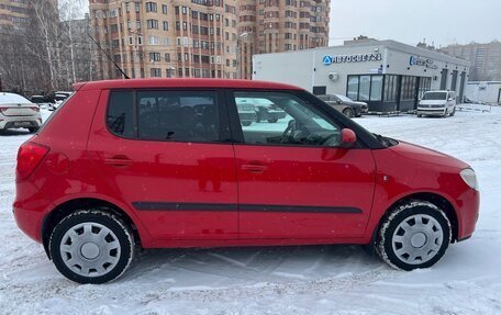 Skoda Fabia II, 2009 год, 735 000 рублей, 2 фотография