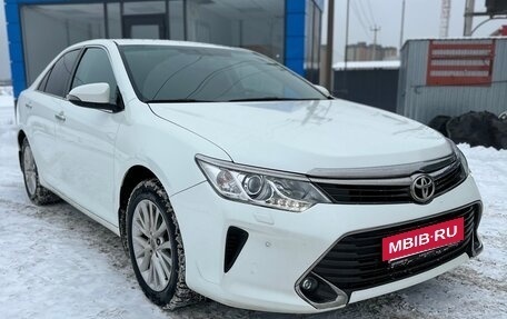 Toyota Camry, 2015 год, 2 400 000 рублей, 2 фотография