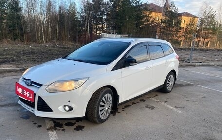 Ford Focus III, 2012 год, 680 000 рублей, 2 фотография