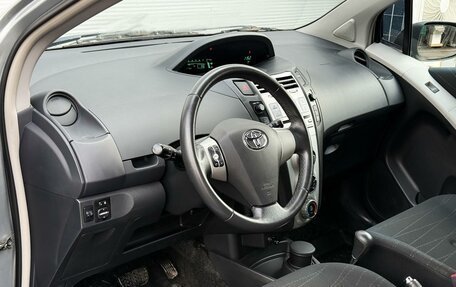 Toyota Yaris III рестайлинг, 2008 год, 765 000 рублей, 6 фотография