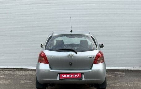 Toyota Yaris III рестайлинг, 2008 год, 765 000 рублей, 4 фотография