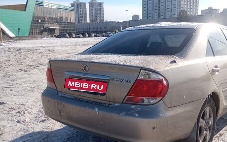 Toyota Camry V40, 2005 год, 899 000 рублей, 10 фотография