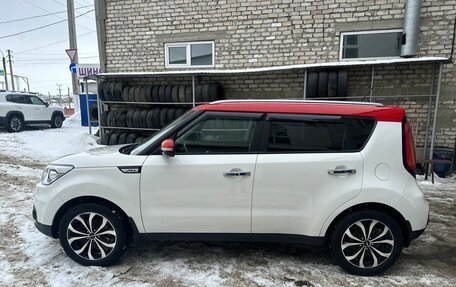 KIA Soul II рестайлинг, 2018 год, 1 920 000 рублей, 3 фотография