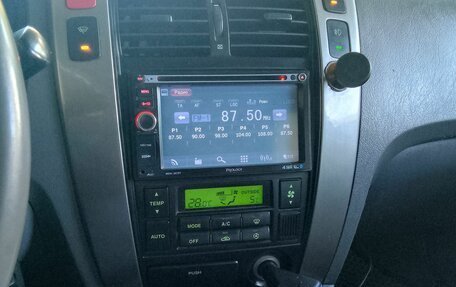 Hyundai Tucson III, 2004 год, 845 000 рублей, 20 фотография