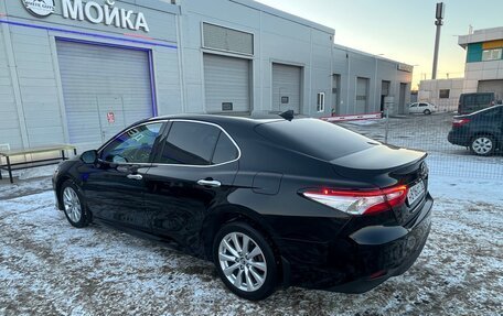 Toyota Camry, 2019 год, 2 850 000 рублей, 4 фотография