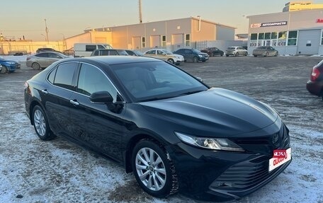 Toyota Camry, 2019 год, 2 850 000 рублей, 6 фотография