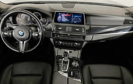 BMW 5 серия, 2016 год, 2 300 000 рублей, 11 фотография