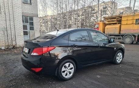 Hyundai Solaris II рестайлинг, 2016 год, 1 100 000 рублей, 3 фотография