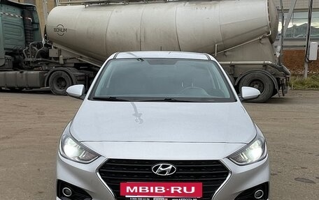 Hyundai Solaris II рестайлинг, 2018 год, 1 100 000 рублей, 5 фотография