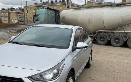 Hyundai Solaris II рестайлинг, 2018 год, 1 100 000 рублей, 12 фотография