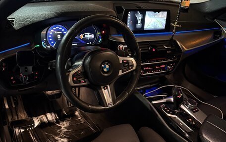 BMW 5 серия, 2018 год, 3 950 000 рублей, 9 фотография