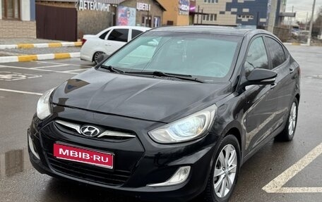 Hyundai Solaris II рестайлинг, 2012 год, 690 000 рублей, 1 фотография