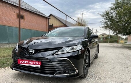 Toyota Camry, 2021 год, 4 200 000 рублей, 3 фотография