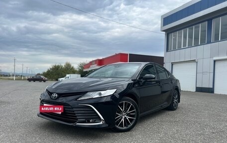 Toyota Camry, 2021 год, 4 200 000 рублей, 5 фотография