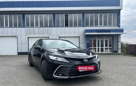 Toyota Camry, 2021 год, 4 200 000 рублей, 6 фотография