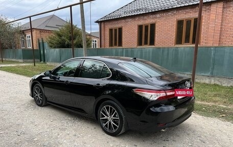 Toyota Camry, 2021 год, 4 200 000 рублей, 16 фотография