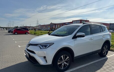 Toyota RAV4, 2019 год, 2 830 000 рублей, 3 фотография