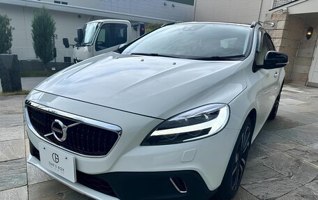 Volvo V40 II рестайлинг, 2020 год, 1 519 000 рублей, 2 фотография