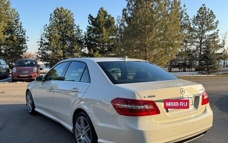 Mercedes-Benz E-Класс, 2012 год, 2 300 000 рублей, 11 фотография