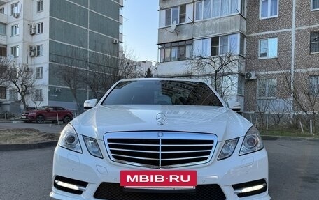 Mercedes-Benz E-Класс, 2012 год, 2 300 000 рублей, 8 фотография