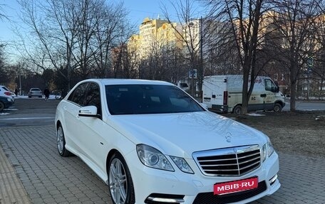 Mercedes-Benz E-Класс, 2012 год, 2 300 000 рублей, 3 фотография