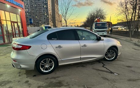 Renault Fluence I, 2011 год, 850 000 рублей, 2 фотография