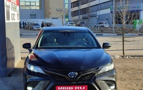 Toyota Camry, 2018 год, 2 599 000 рублей, 3 фотография