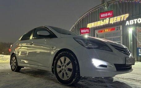 Hyundai Solaris II рестайлинг, 2015 год, 1 120 000 рублей, 1 фотография