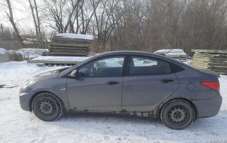 Hyundai Solaris II рестайлинг, 2012 год, 530 000 рублей, 3 фотография