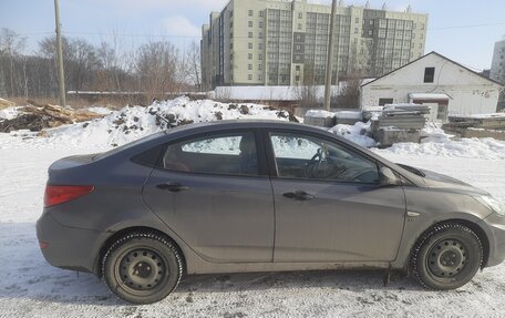 Hyundai Solaris II рестайлинг, 2012 год, 530 000 рублей, 9 фотография