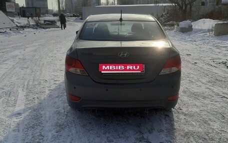 Hyundai Solaris II рестайлинг, 2012 год, 530 000 рублей, 12 фотография