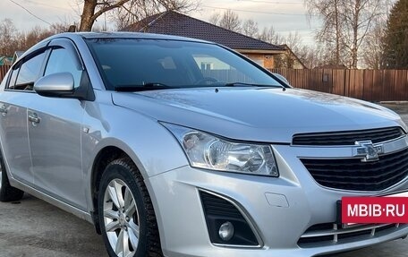 Chevrolet Cruze II, 2013 год, 830 000 рублей, 2 фотография