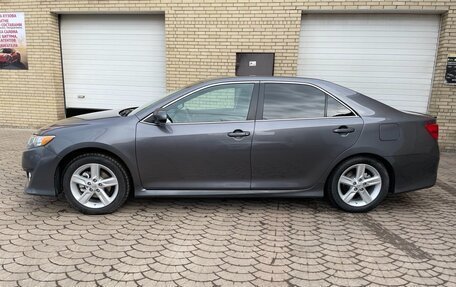 Toyota Camry, 2013 год, 1 900 000 рублей, 8 фотография