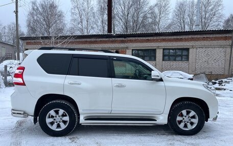 Toyota Land Cruiser Prado 150 рестайлинг 2, 2014 год, 3 350 000 рублей, 5 фотография