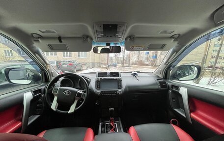 Toyota Land Cruiser Prado 150 рестайлинг 2, 2014 год, 3 350 000 рублей, 11 фотография