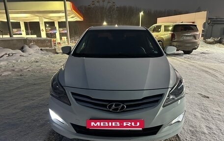 Hyundai Solaris II рестайлинг, 2015 год, 1 120 000 рублей, 2 фотография