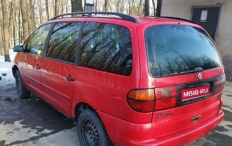 Volkswagen Sharan I рестайлинг, 1998 год, 375 000 рублей, 1 фотография