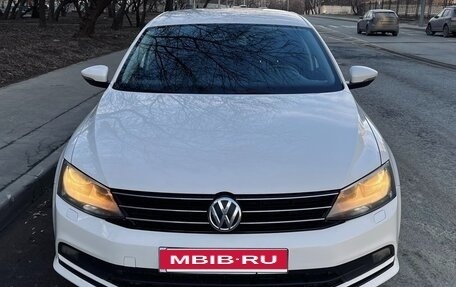 Volkswagen Jetta VI, 2015 год, 1 295 000 рублей, 4 фотография