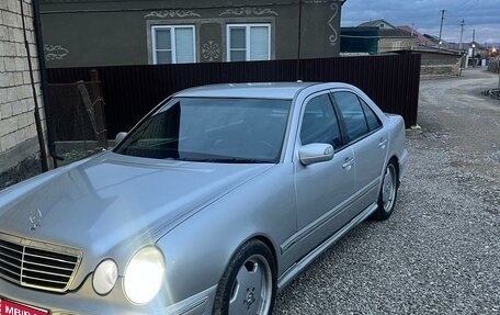 Mercedes-Benz E-Класс, 2000 год, 920 000 рублей, 1 фотография