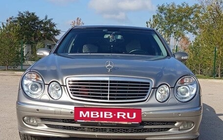 Mercedes-Benz E-Класс, 2004 год, 800 000 рублей, 25 фотография