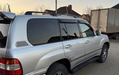 Toyota Land Cruiser 100 рестайлинг 2, 2006 год, 2 900 000 рублей, 6 фотография